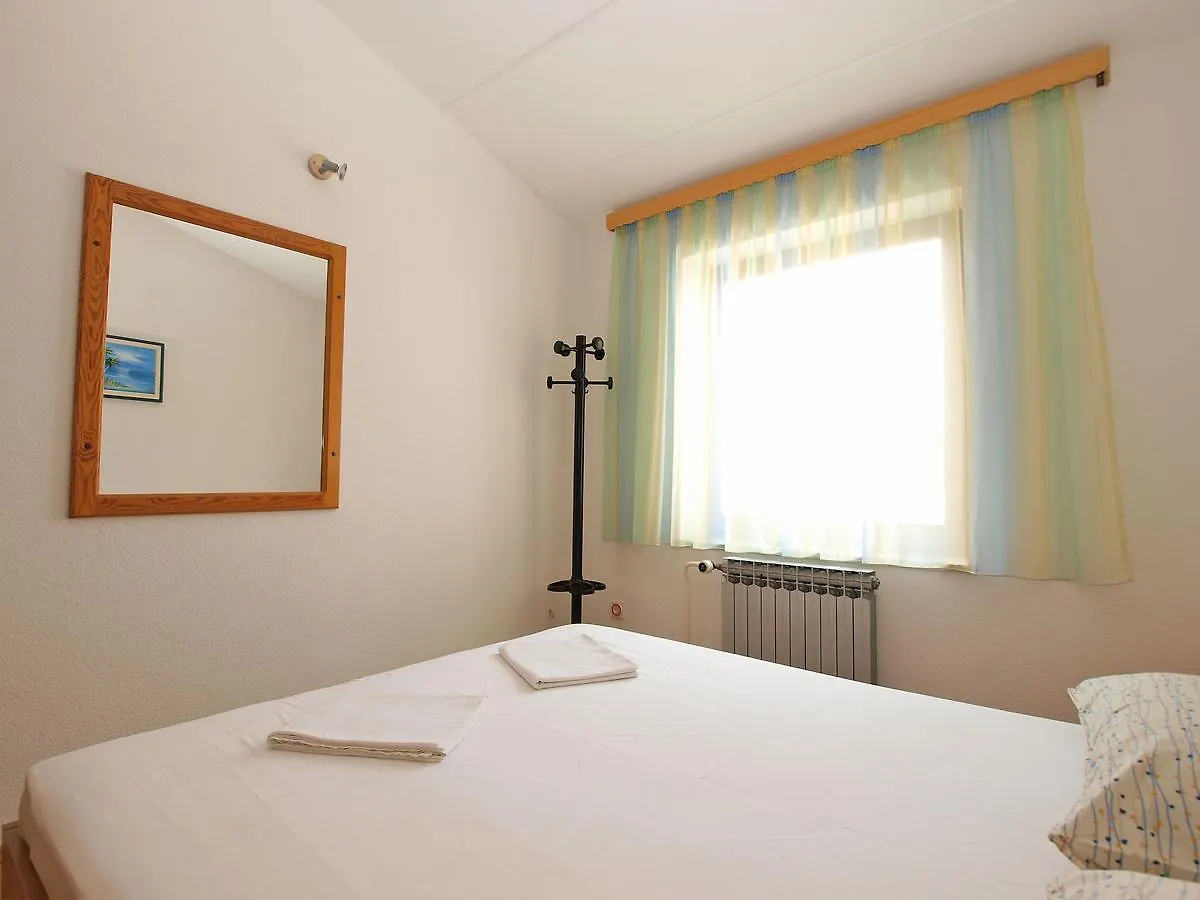 פולה Apartments Slavka 1155 0*,