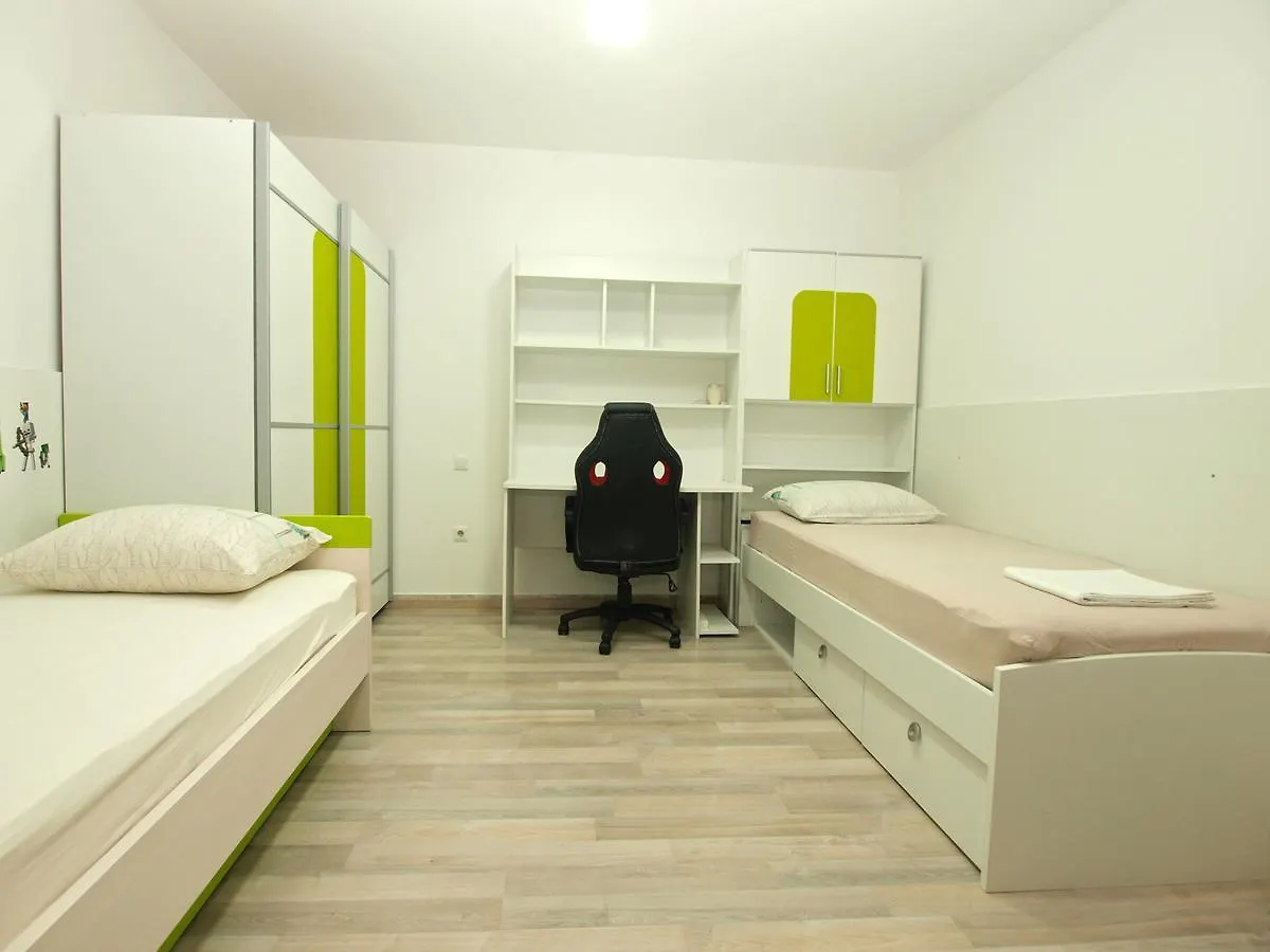 פולה Apartments Slavka 1155 0*,