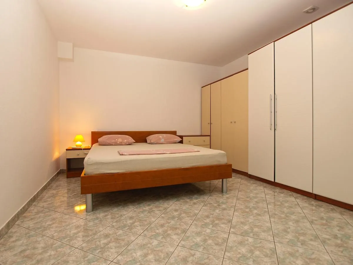 פולה Apartments Slavka 1155